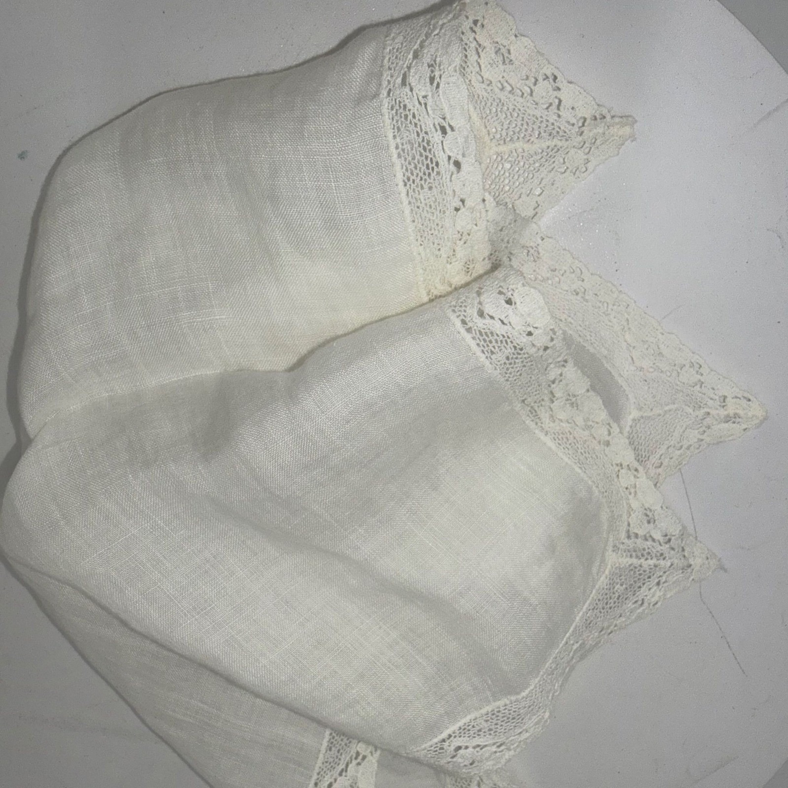 414 White Vintage Hankerchief